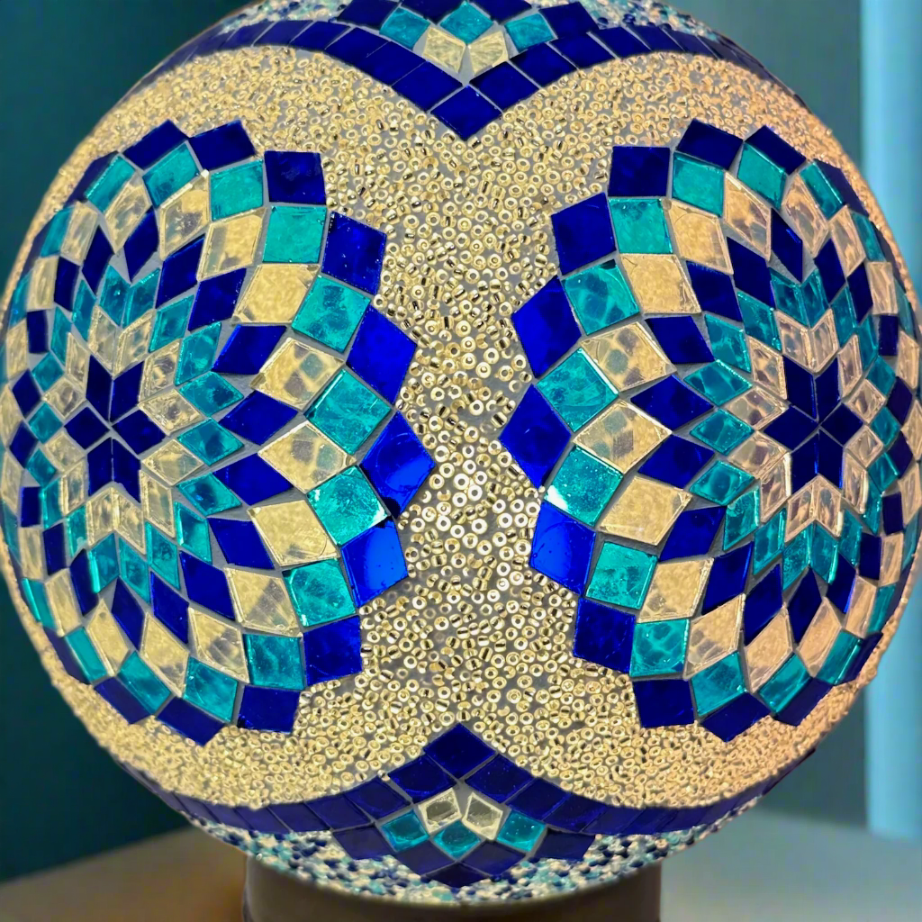 Mosaic Globe Table Lamp - 25 CM - Small - LUMINA ELIGMA HOME