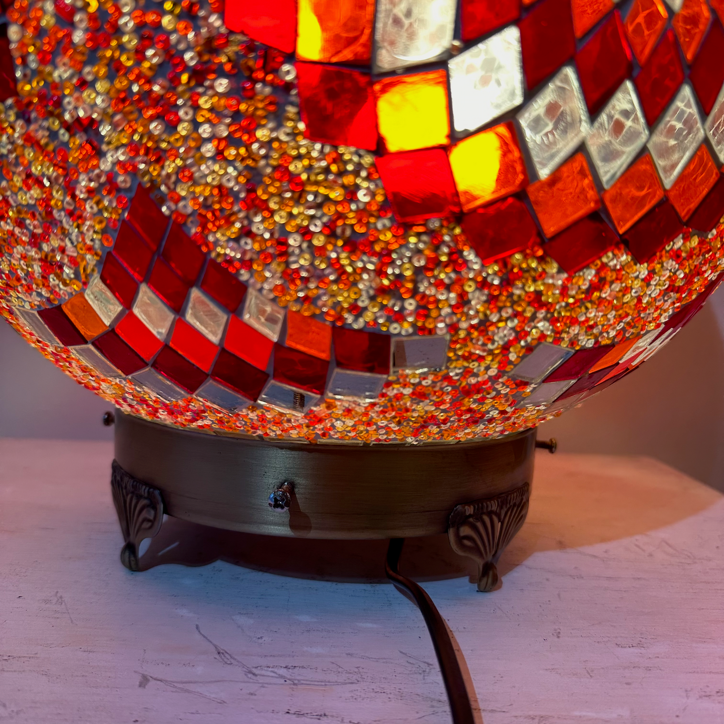 Mosaic Globe Table Lamp - 35 CM - LUMINA ELIGMA HOME