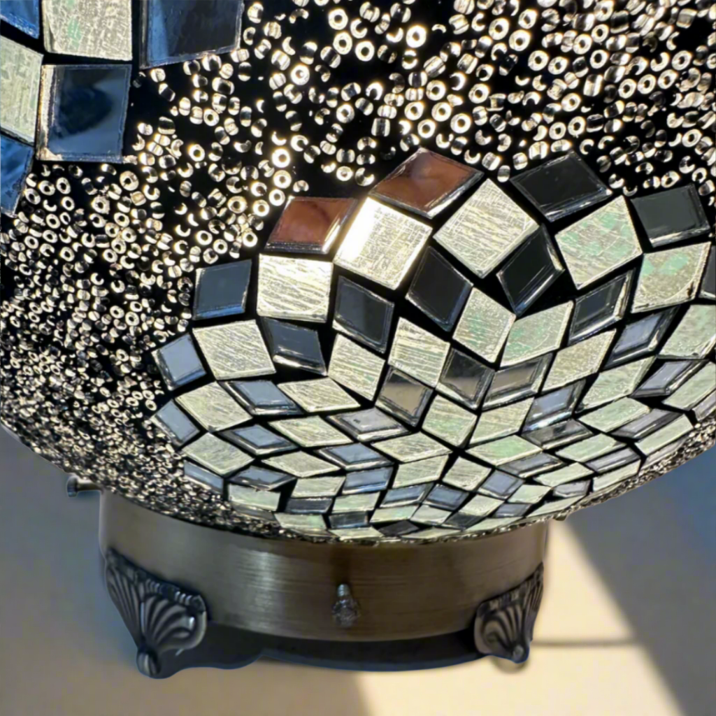 Mosaic Globe Table Lamp - 40 CM - LUMINA ELIGMA HOME