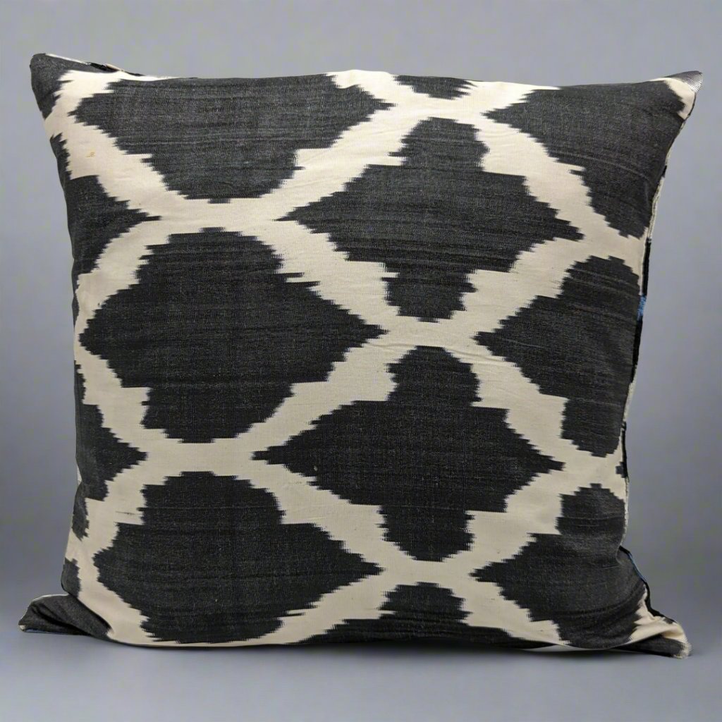 IKAT Silk Back Cushion Cover 50x50CM - Black And white silk