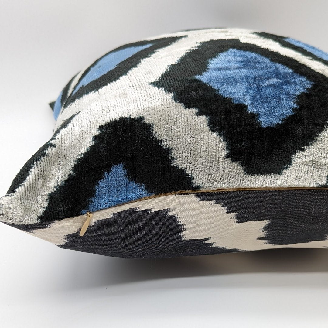 IKAT Silk Back Cushion Cover 50x50CM - raindrop blue and black losangeBlack And white silk back