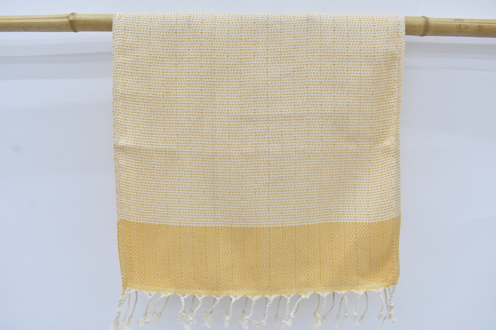 Face Towel Lines Mustard - 90cm x 50 CM - LUMINA ELIGMA HOME