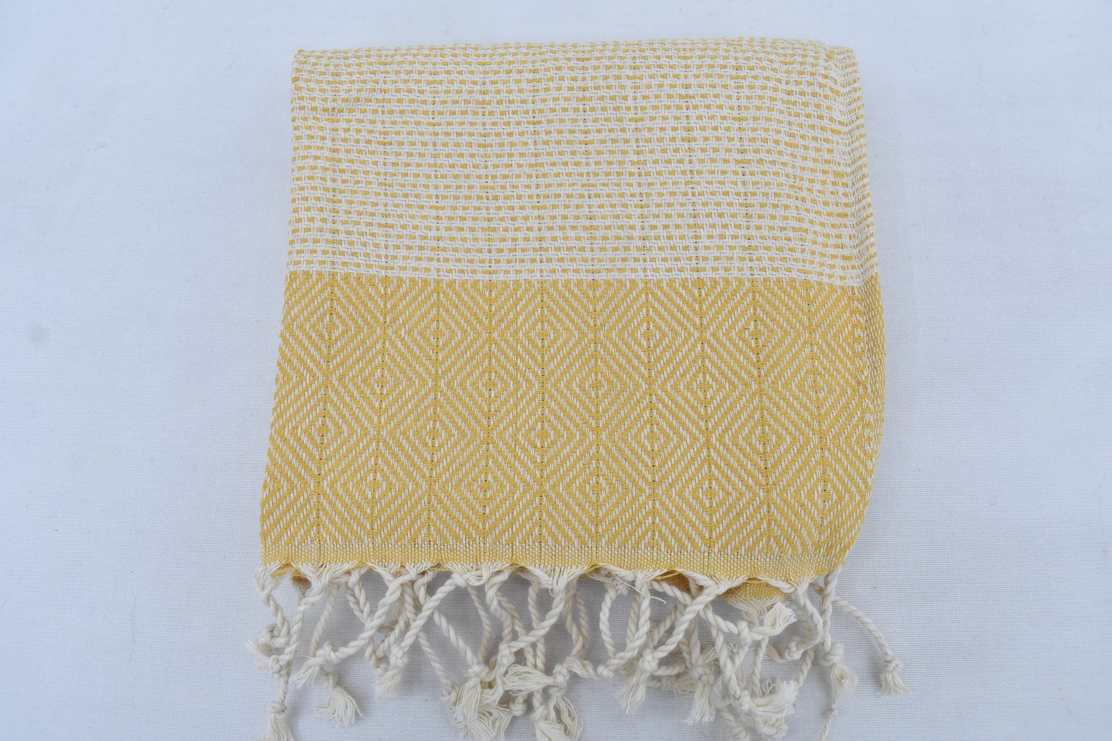 Face Towel Lines Mustard - 90cm x 50 CM - LUMINA ELIGMA HOME