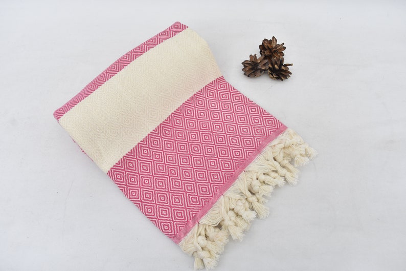 Fuschia Bath & Hand Towel Diamonds - 70" X 40" - 36" X 20" - LUMINA ELIGMA HOME