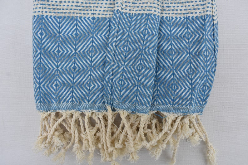 Face Towel Lines Turquoise - 90cm x 50 CM - LUMINA ELIGMA HOME