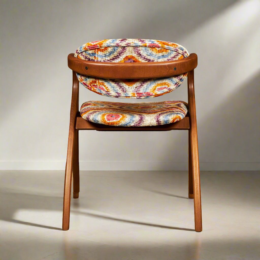 Lambda Chair - Cursive IKAT