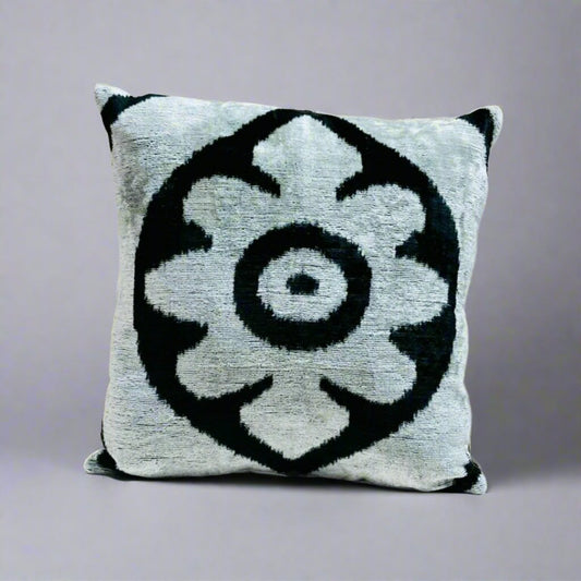 IKAT Silk Back Cushion Cover 40x40 CM - Black Carnation