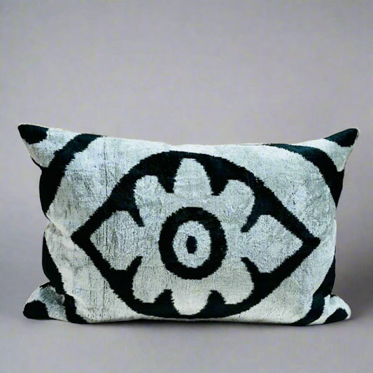 IKAT Silk Back Pillow Cover 60x40 CM - Black Carnation