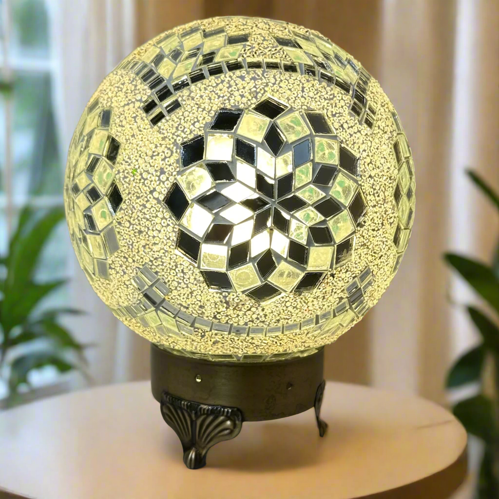 Mosaic Round Table Lamp - 20 CM