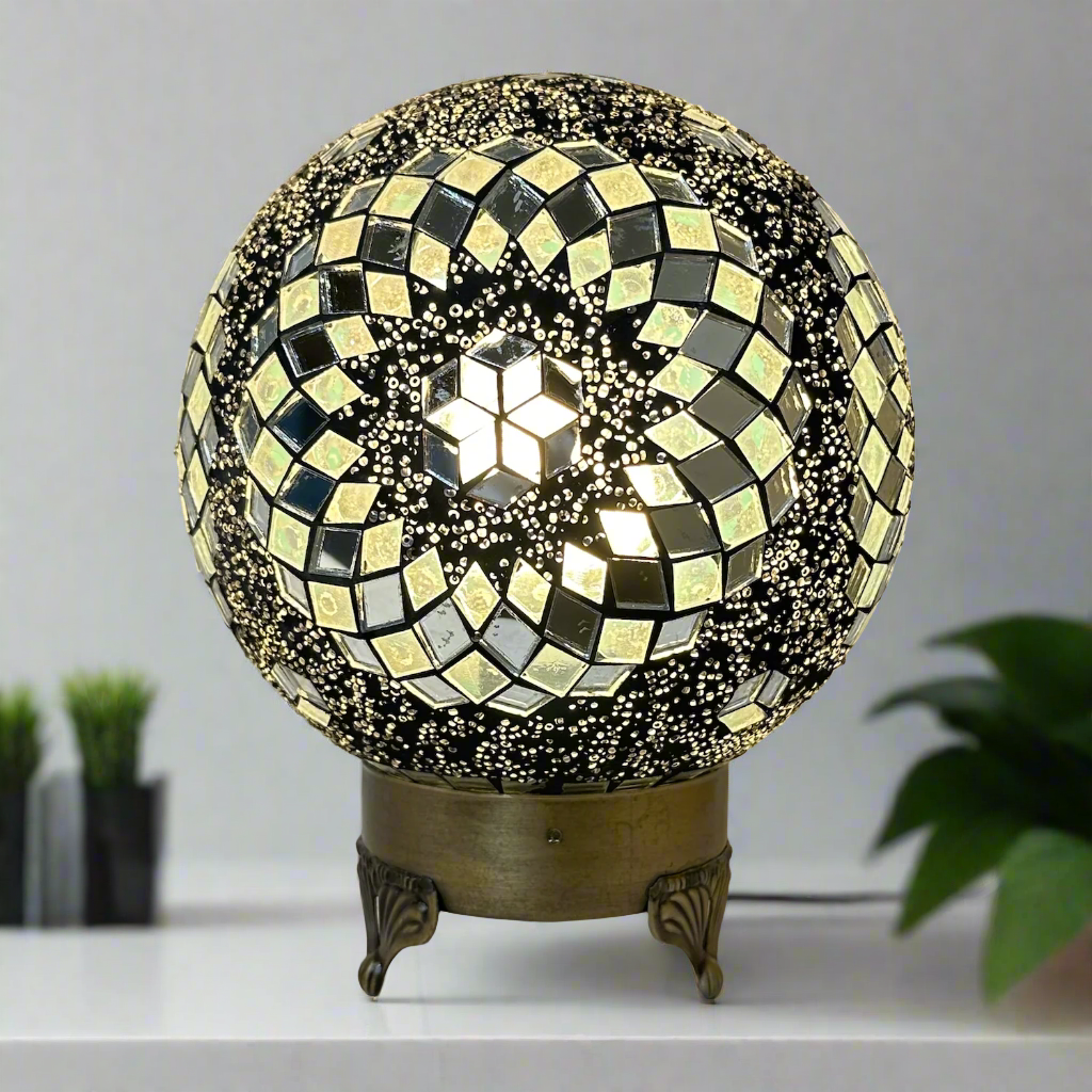 Mosaic Round Table Lamp - 20 CM