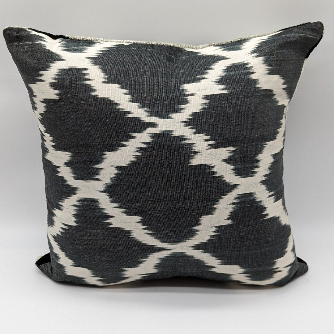 IKAT Silk Back Cushion Cover 40x40 CM - Black Carnation