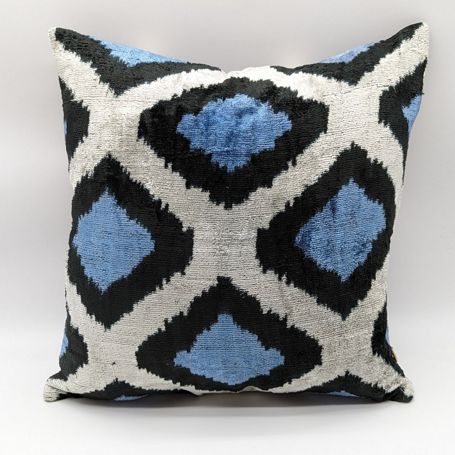 IKAT Silk Back Cushion Cover 40x40 CM - Rain Drops